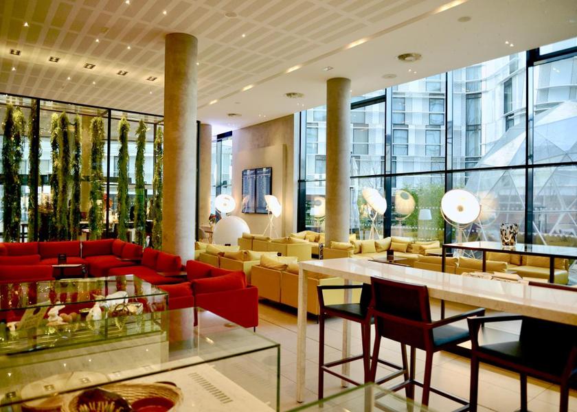 Bar/lounge