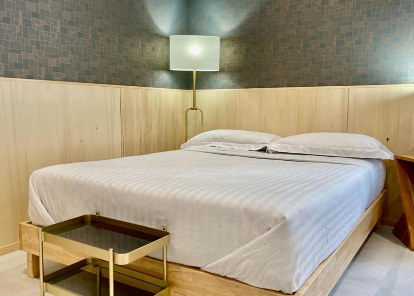 Nouvelle-Aquitaine Bordeaux Bed