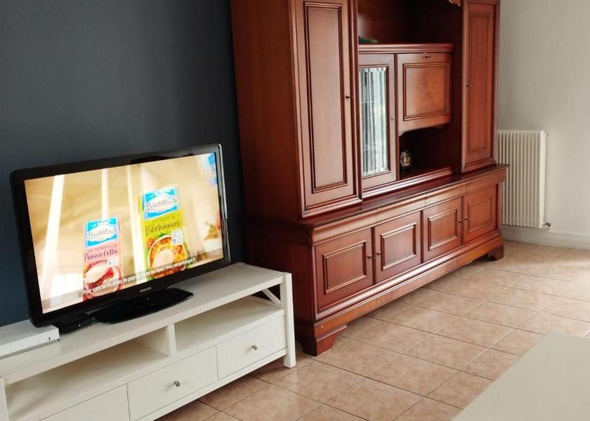 Shared lounge/TV area