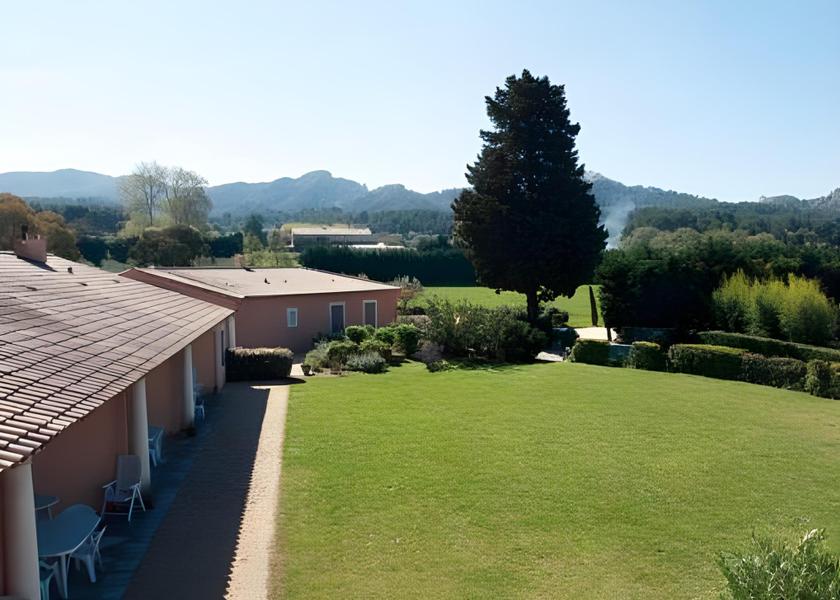 Provence-Alpes-Côte d'Azur St.-Rémy-de-Provence Exterior view