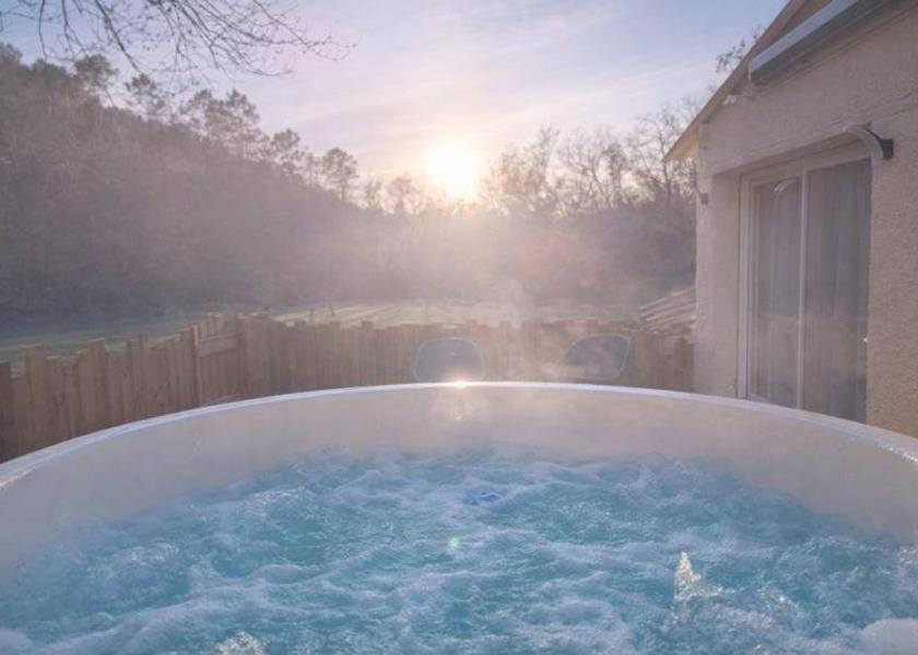 Provence-Alpes-Côte d'Azur Bras Hot tub