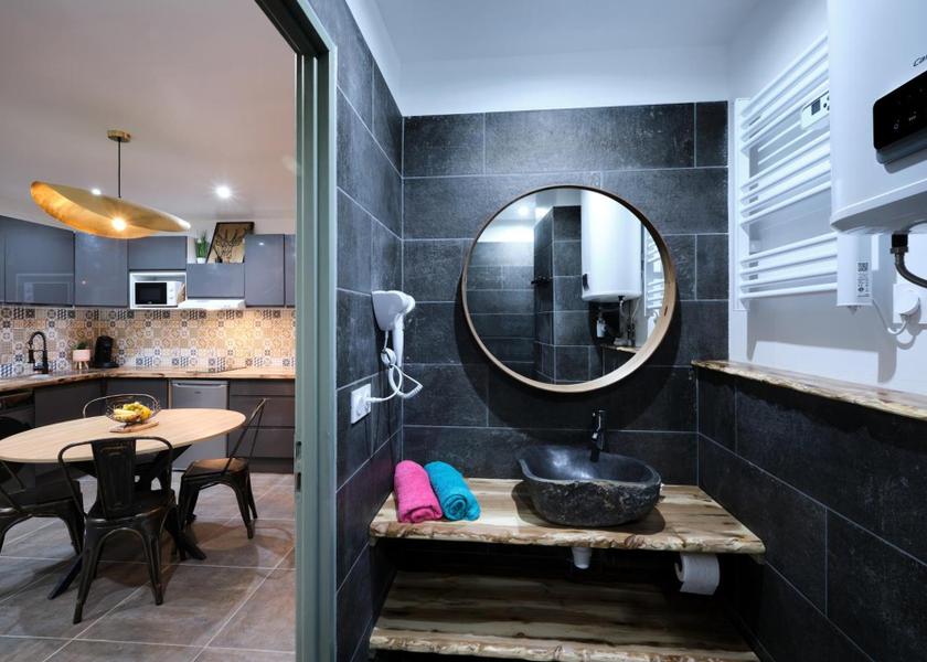 Occitanie Carcassonne One-Bedroom Apartment with Terrace