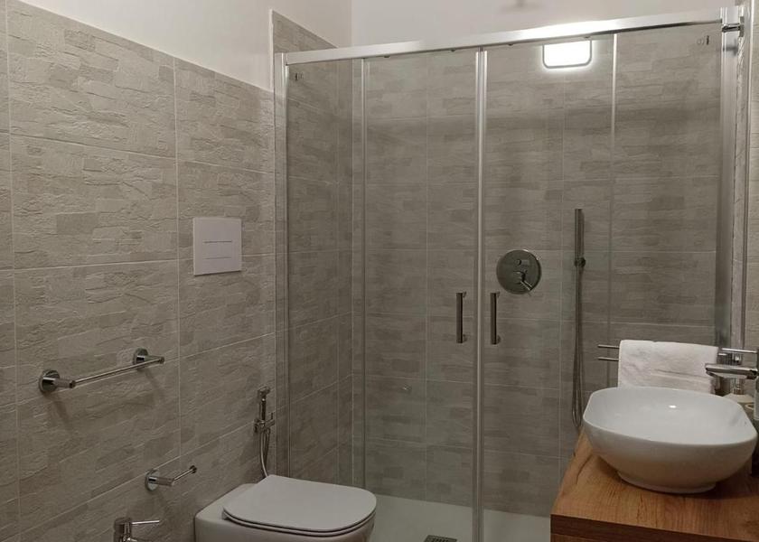 Molise Larino Double Room with Private Bathroom