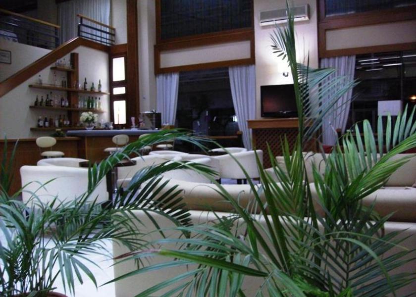Western Greece Pyrgos Bar/lounge