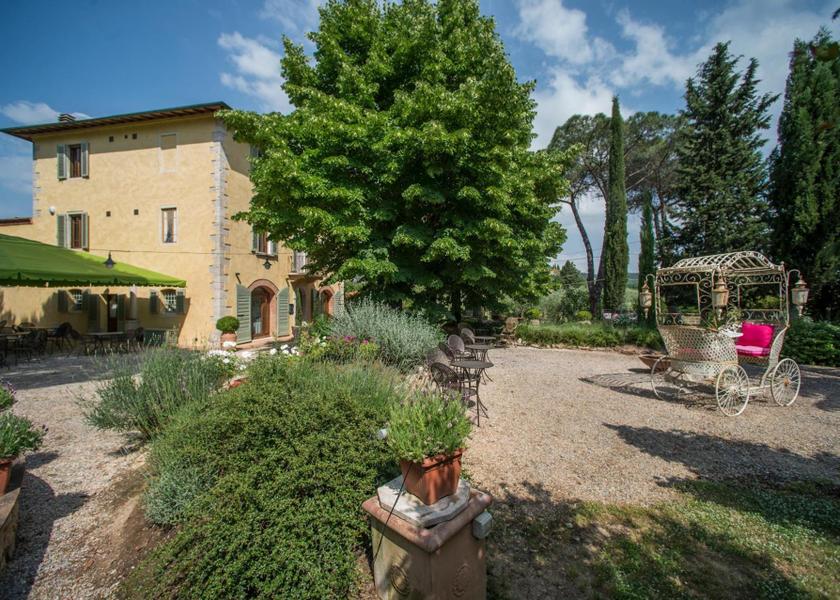 Tuscany Rapolano Terme Entrance
