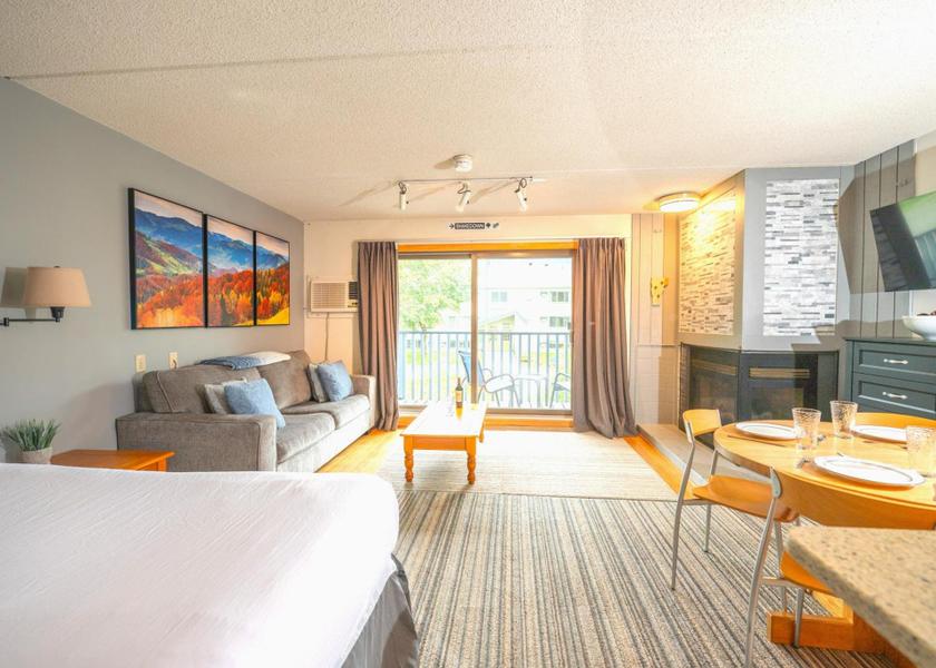 Vermont Jeffersonville Apartment with Mountain View