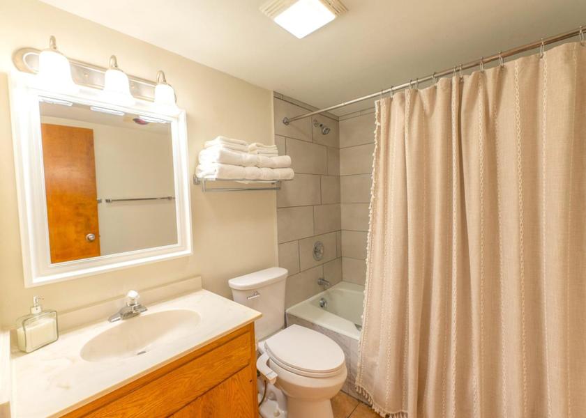 Vermont Jeffersonville Apartment with Mountain View
