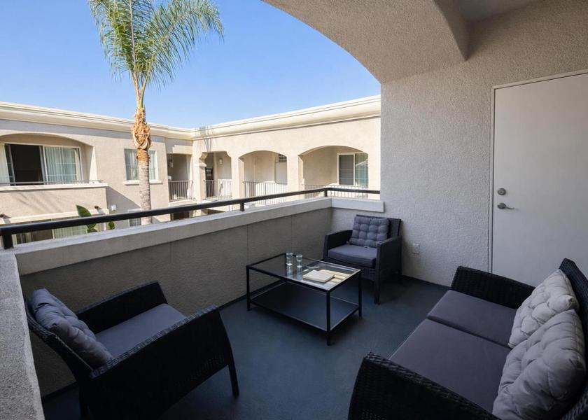 California Marina del Rey Two-Bedroom Apartment with View