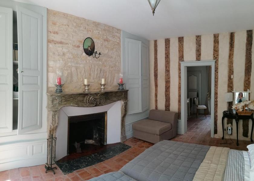 Bourgogne-Franche-Comté Noyers-sur-Serein Twin Room with Garden View