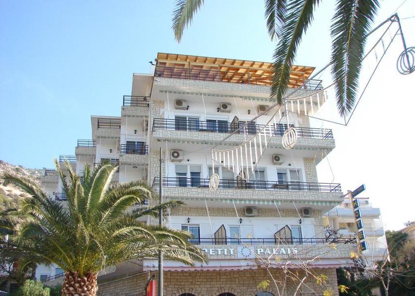 Peloponnese Region Loutraki-Agioi Theodoroi Hotel Exterior