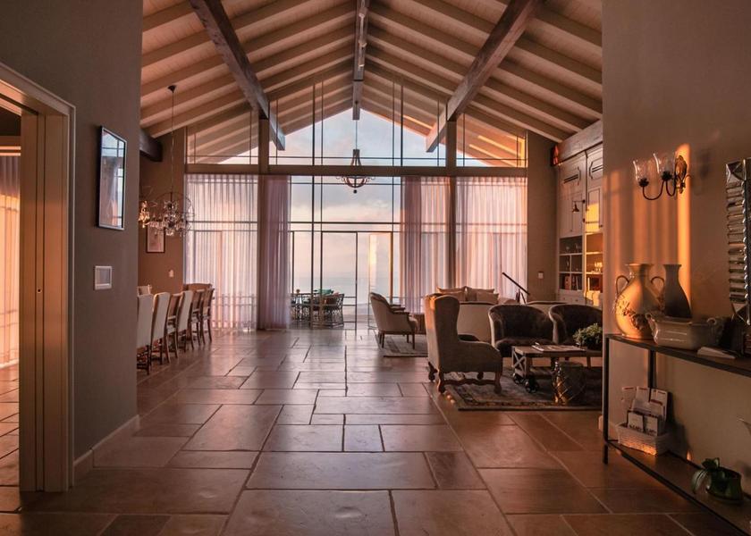 Northern Safed Shared lounge/TV area
