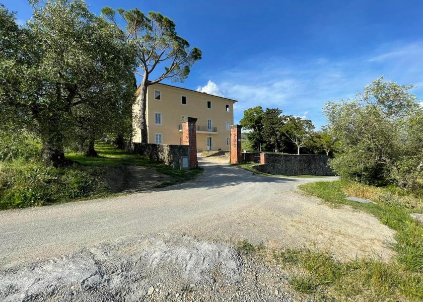 Tuscany Capannori Exterior view
