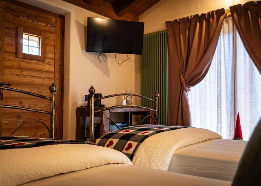 Valle d'Aosta Saint-Vincent Large Double Room