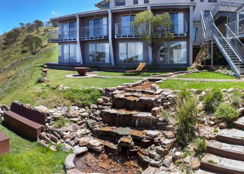 Victoria Hotham Heights Exterior view