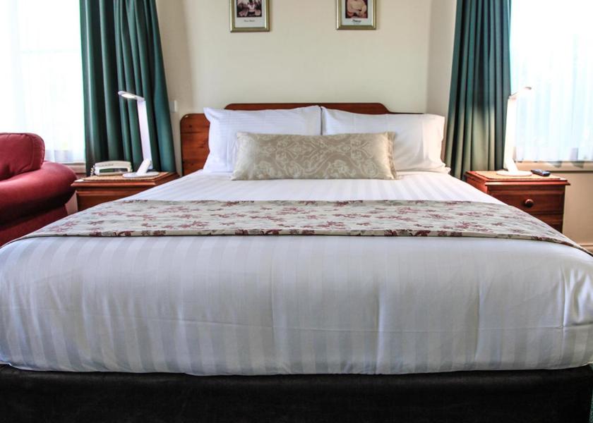 New South Wales Gunnedah Executive Queen Room