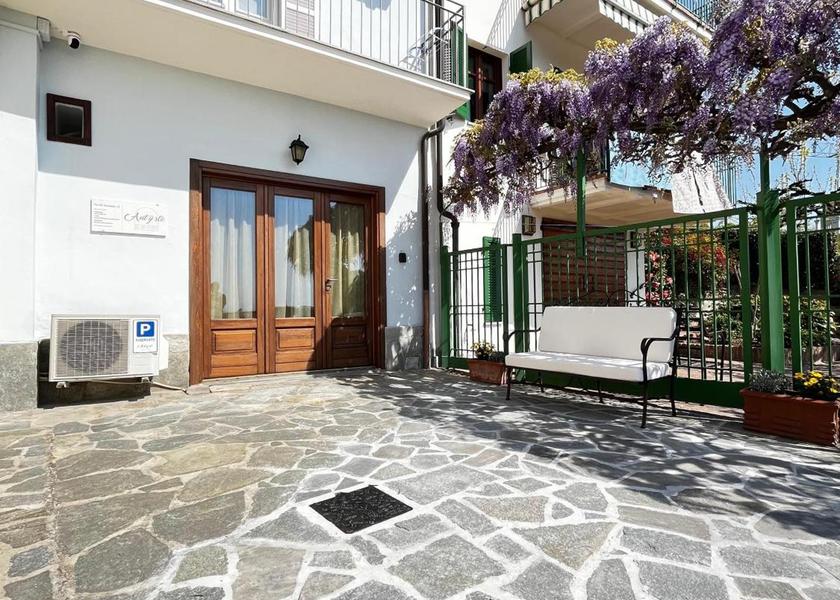 Piedmont Guarene Hotel Exterior