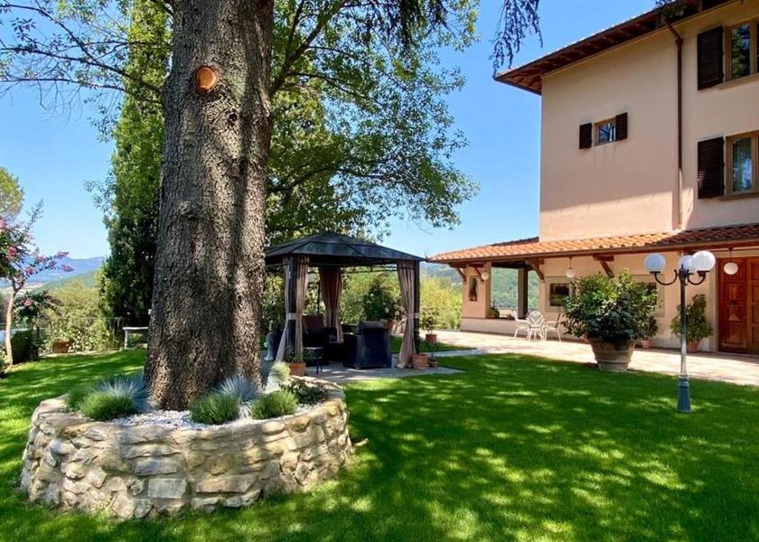 Tuscany Dicomano Garden