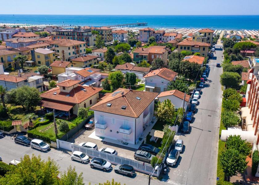 Tuscany Pietrasanta Exterior view