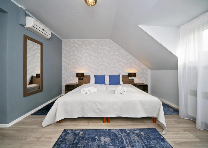 Heves County Eger Triple Room