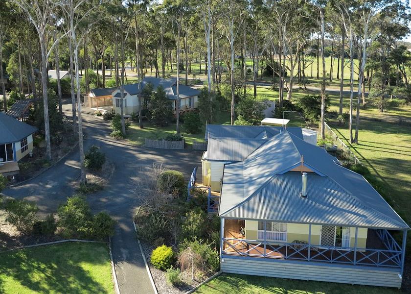 Victoria Lakes Entrance Garden view