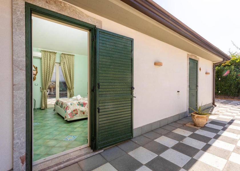 Sicily Calatabiano Hotel Exterior