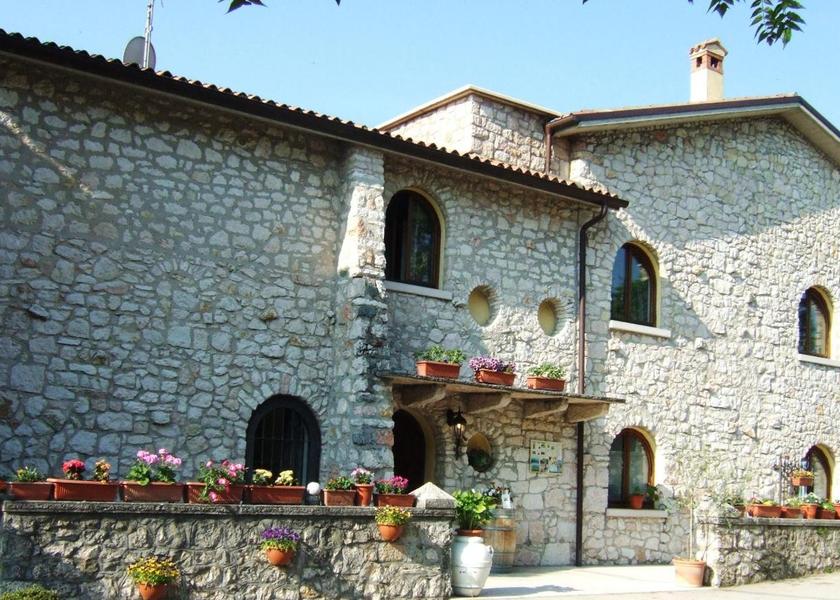 Veneto Sant'Ambrogio di Valpolicella Entrance