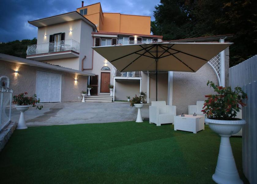 Campania Lettere Garden