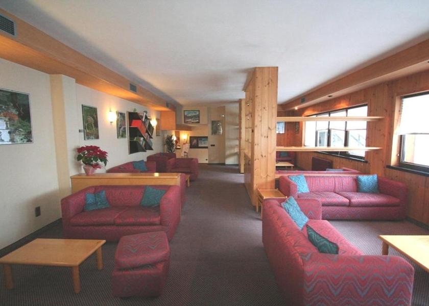 Lombardy Valfurva Shared lounge/TV area
