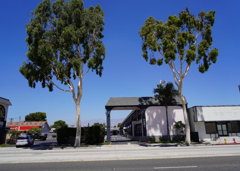 California Rosemead Entrance
