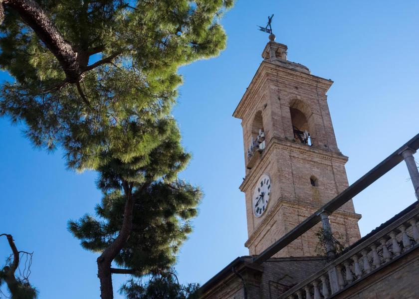 Marche Montecosaro Nearby attraction