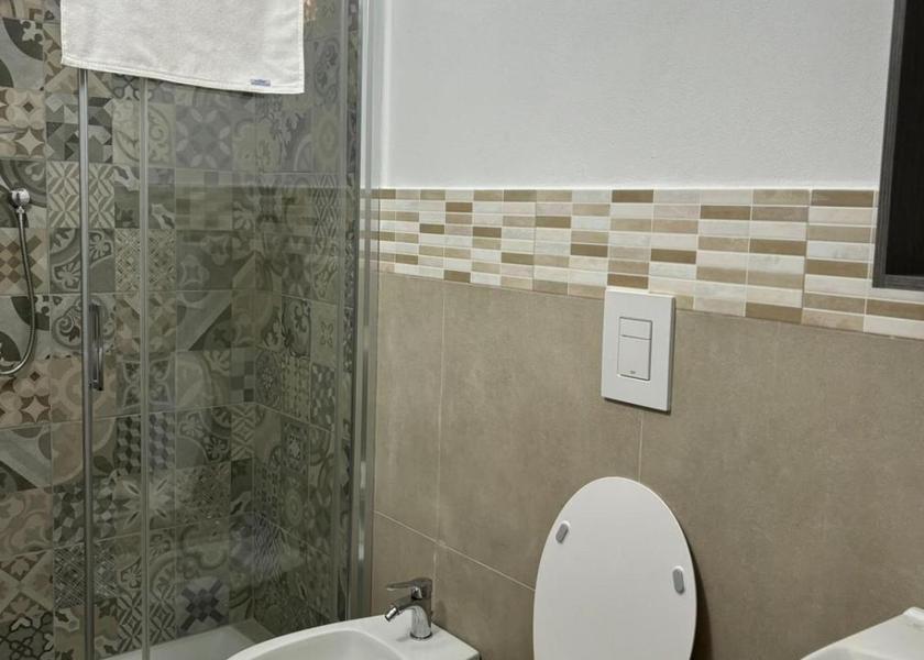 Emilia-Romagna Fiorenzuola d'Arda Bathroom