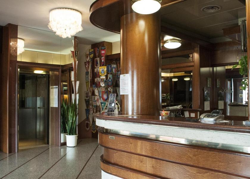 Lombardy Cava Manara Lobby