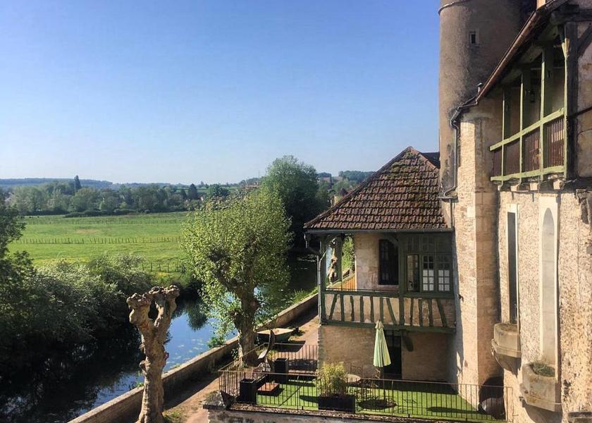 Bourgogne-Franche-Comté Noyers-sur-Serein View