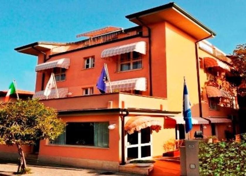 Tuscany Camaiore Exterior view