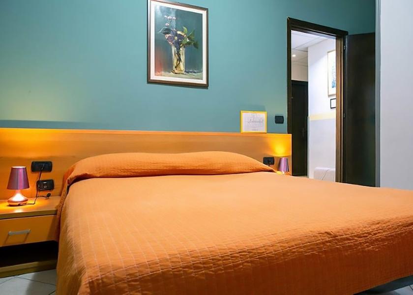 Lombardy Mozzo Room