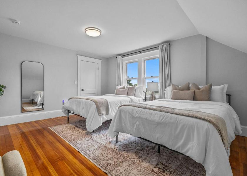 Massachusetts Somerville Economy Quadruple Room with Shared Bathroom
