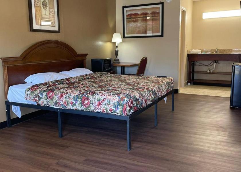 Indiana Warsaw Deluxe Room