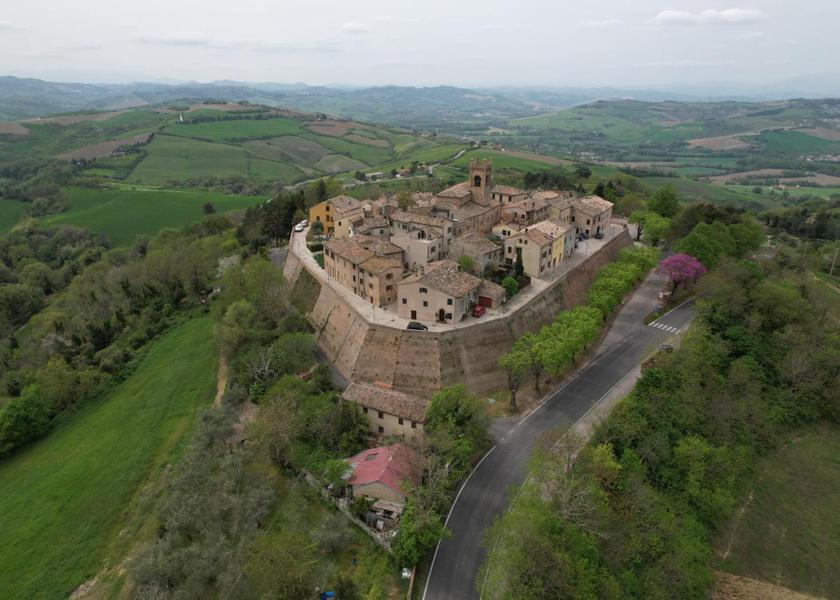 Marche Vallefoglia Surrounding environment