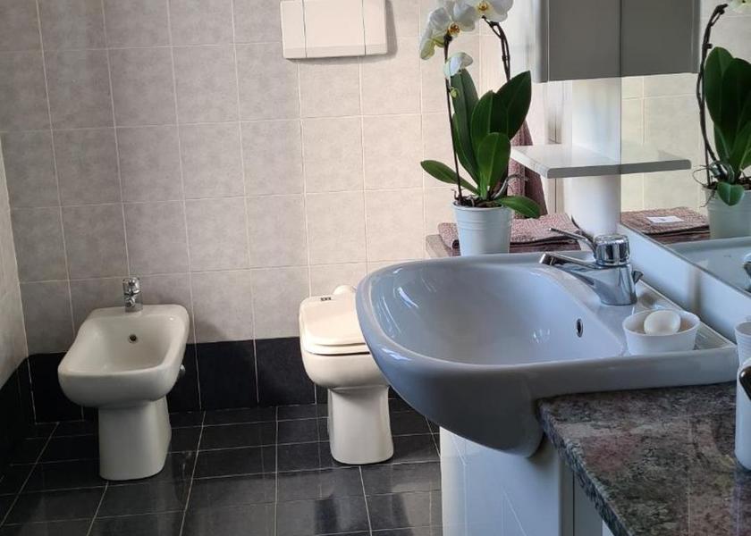 Lombardy Angera Double Room with Private Bathroom