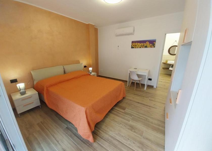 Liguria Deiva Marina Double Room with Private Bathroom