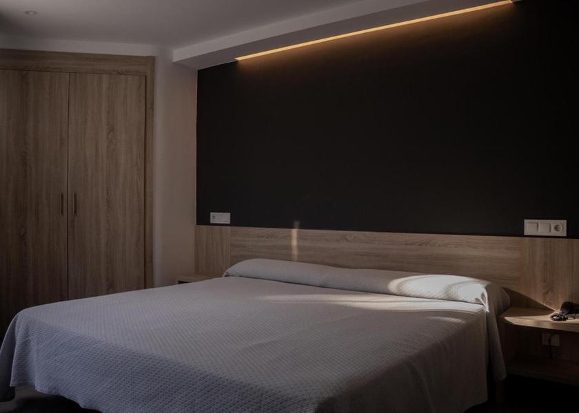 Galicia Cangas Deluxe King Suite