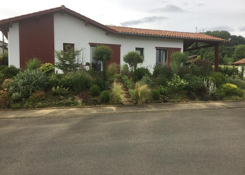 Nouvelle-Aquitaine Uhart-Cize Exterior view