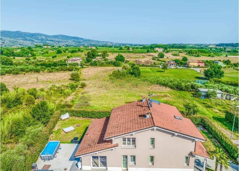 Tuscany Lamporecchio Exterior view