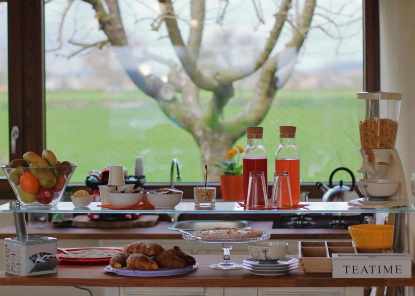 Marche Osimo Food and beverages