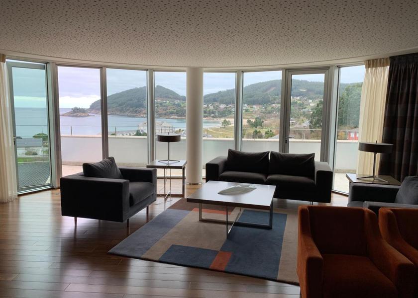 Galicia Viveiro Shared lounge/TV area