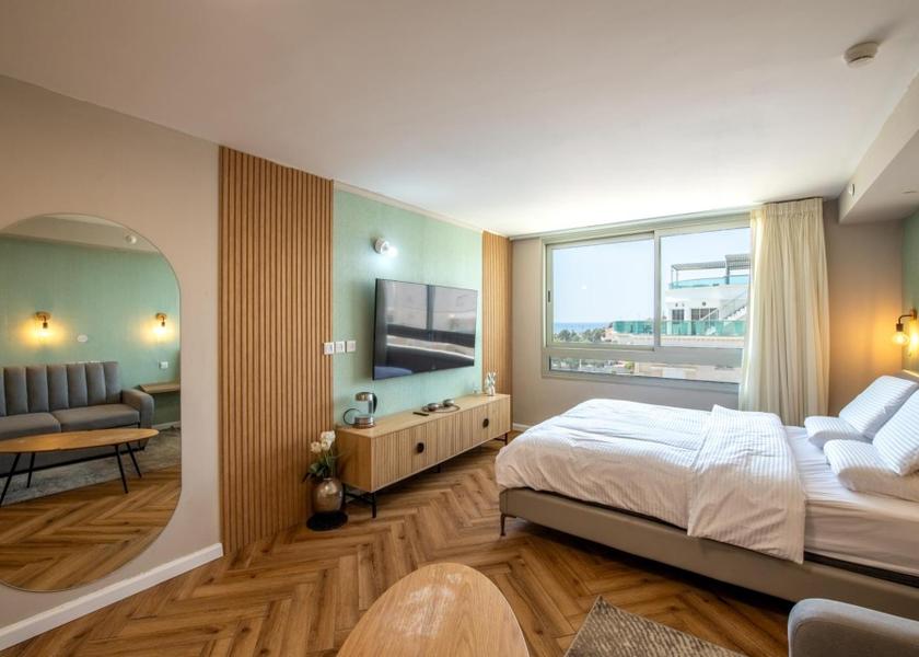 Southern Eilat Family Studio