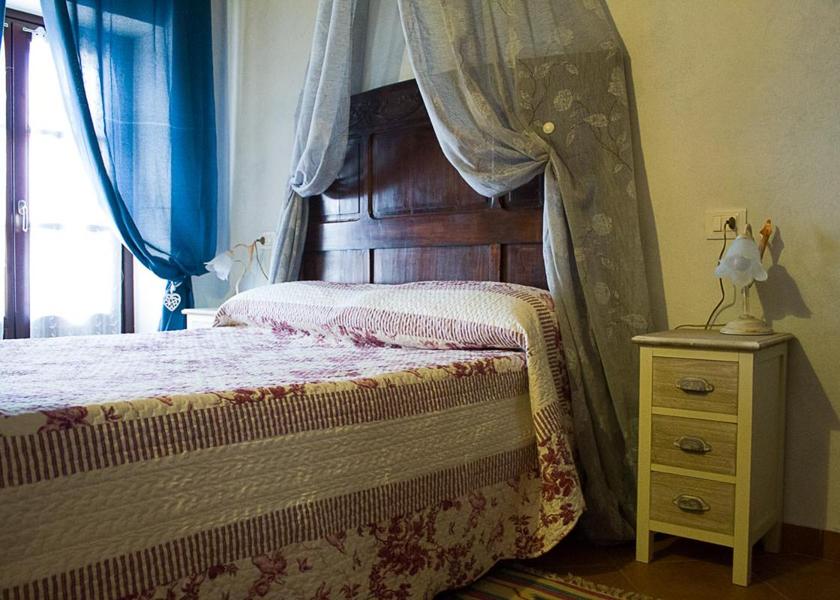 Piedmont Monforte d'Alba Double Room with Private Bathroom