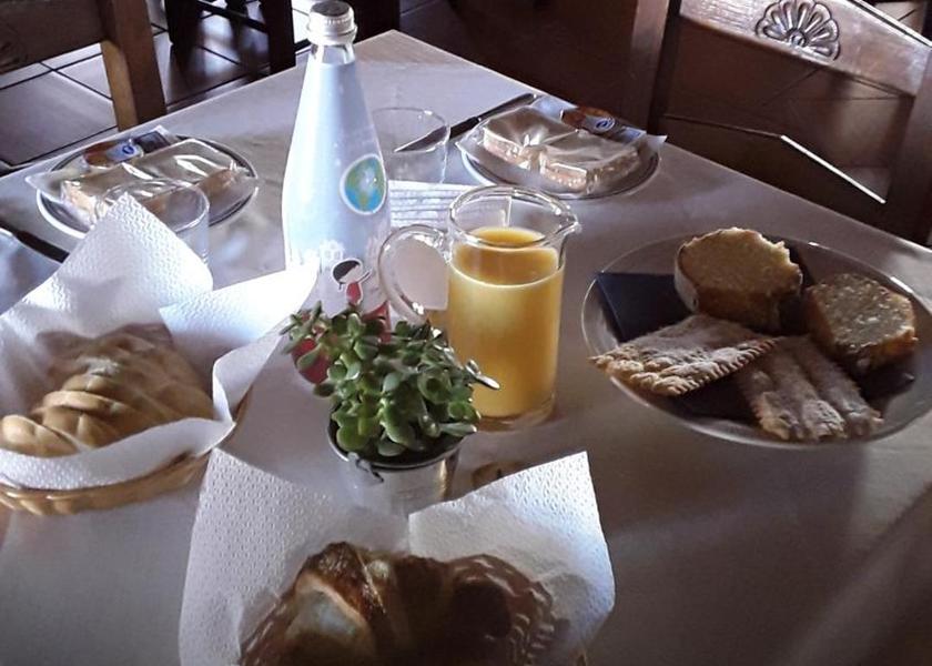 Sardinia Arzachena Food and beverages
