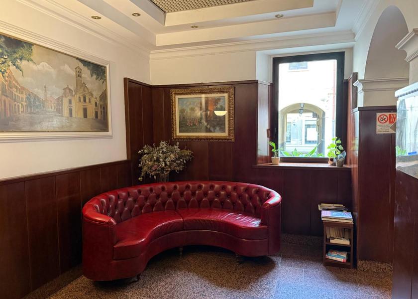 Lombardy Saronno Lobby