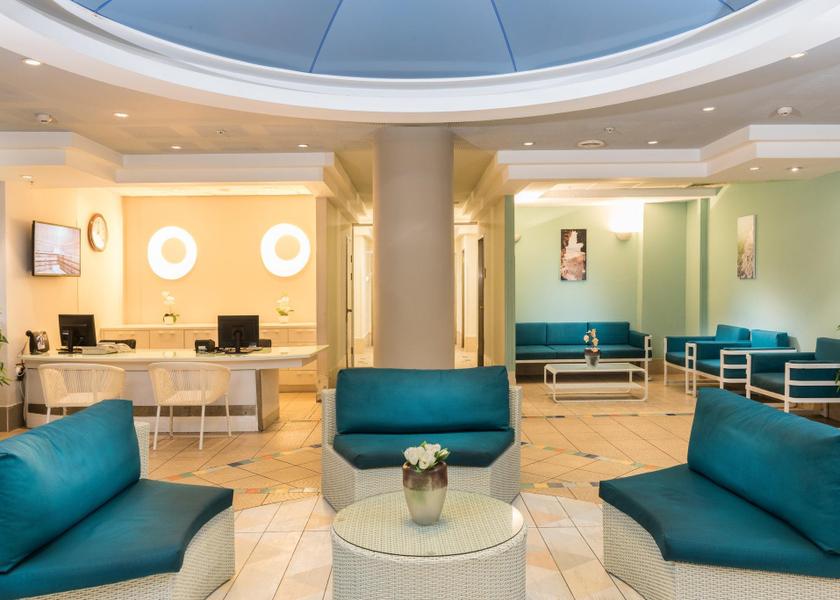 Southern Tamar Lobby
